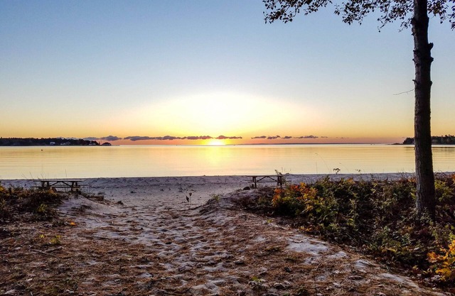 Unité de condo n ° 5 de Beaver Harbour avec accès semi-privé à la plage