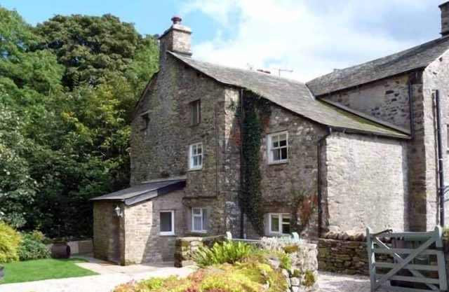 Beckside Cottage, KIRKBY LONSDALE