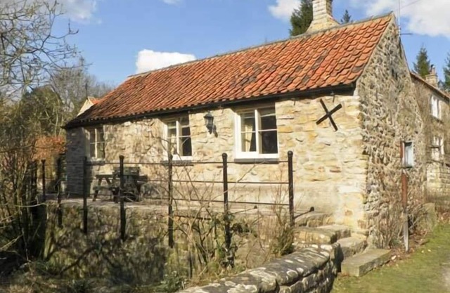 Beckside, LASTINGHAM