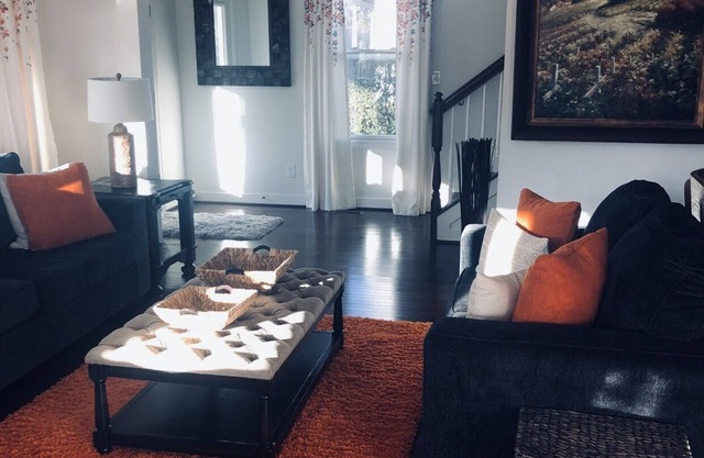 PETIT DÉJEUNER INCLUS ~ 159 $ Maison entière ~ Naomi’s Baltimore / Parkville Guest House
