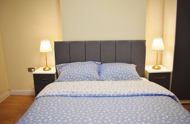 Bedroom in Apartment Walkable china town