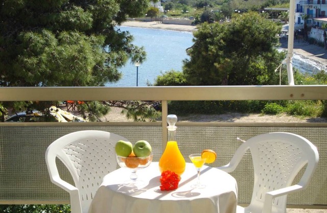 Chambre à deux pas de la plage d'Agia Marina
