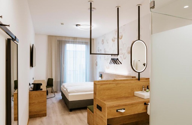 BEE GREEN Linz Self-Check-in-Hotel