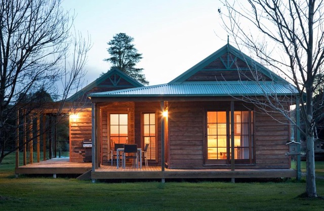 Beechworth Cedar Cottages