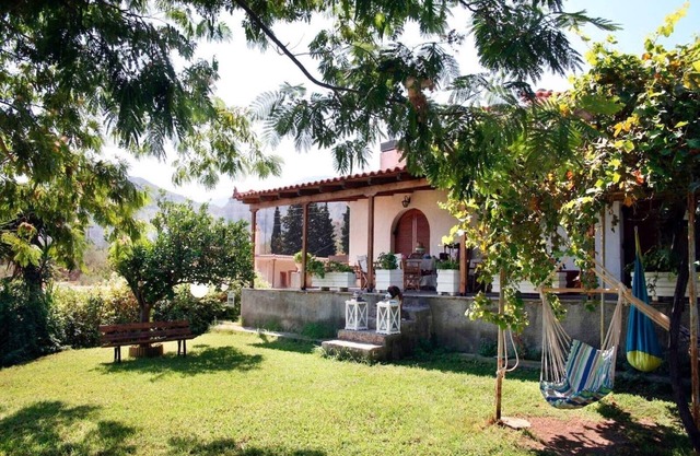 Maison d'apiculteur au bord de la mer - voilier - spa.