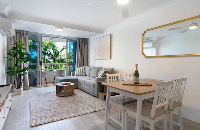 Bel Air Modern 1 Bedroom Apartment