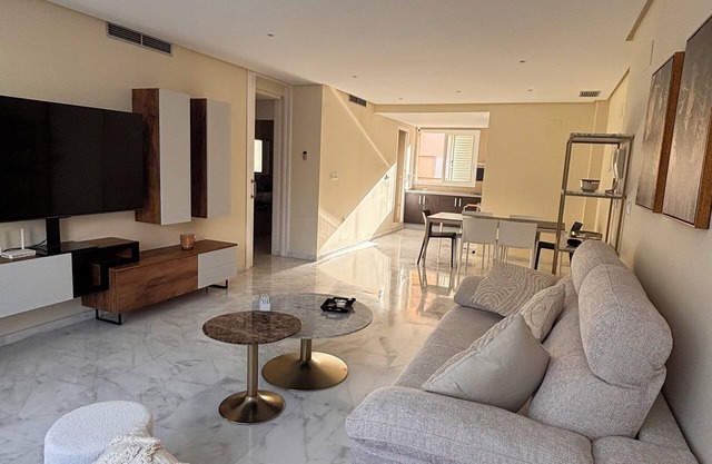 Grand appartement équipé luxueux et familial dans complexe de golf 18 trous