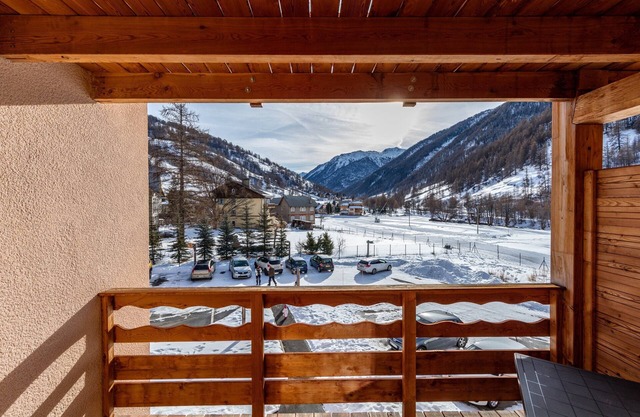 Bel Appartement Spacieux | Accès Sauna, Nature + Culture
