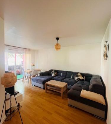 Bel appartment privé 5 min from Metz