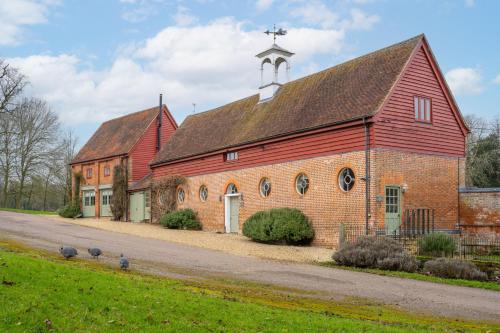 Belchamp Hall Hayloft and Stables