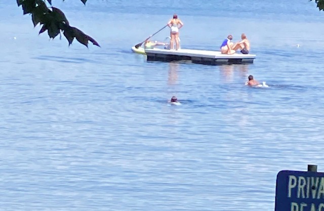 Belgrade Lakes Cottage w/ Long Pond beach access close to Augusta, Colby College