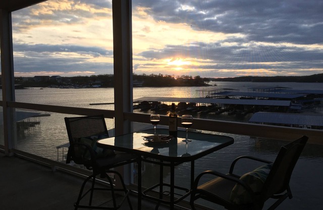 Crois 5 étoiles! Luxueux condo haut de gamme reliant Lands End. AmazingVi