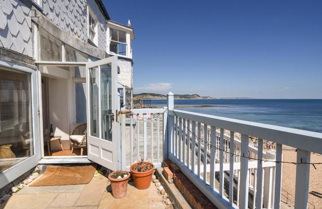 Bell Cliff House