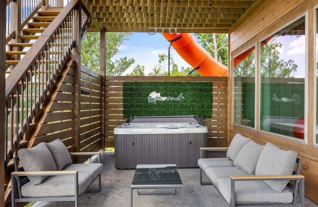 Bella Lago - 6BR Lakeview with Pool & Tube Slide