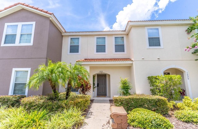 Bella Vida Resort townhome #1010