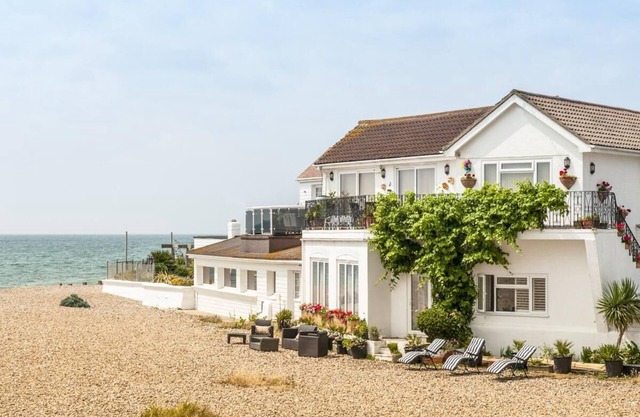 Bella Vista est un magnifique appartement en bord de mer avec une vue imprenable sur la mer