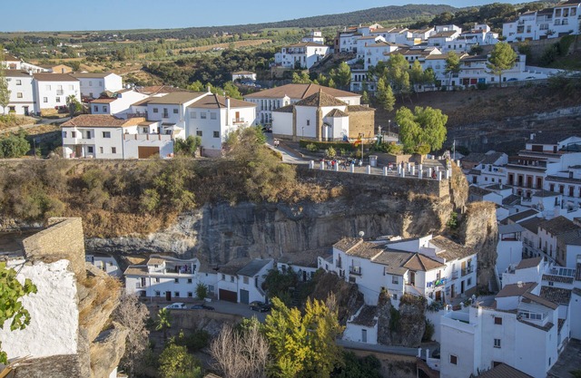 BellaVista, authentique et charmante maison Andalouse construite sous la roche