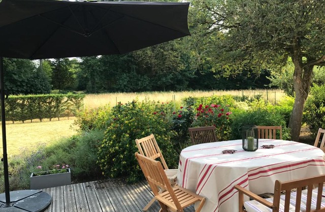 Belle Dépendance du Château le Parc avec sa piscine