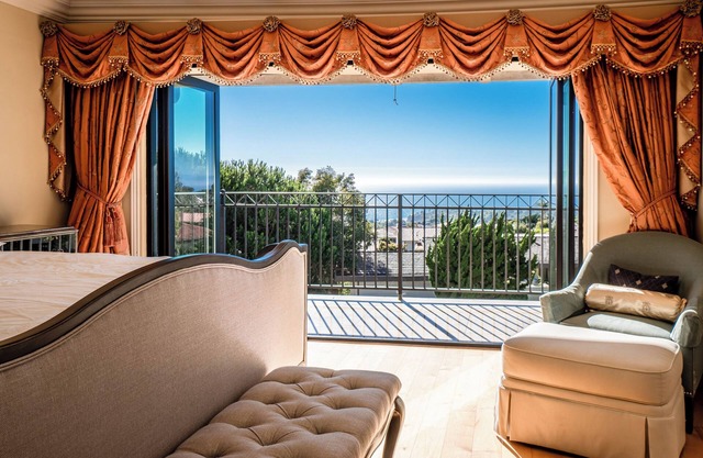 Belle Mer - Upscale Seaside Escape w/ Ocean View, 5 Bedrooms & High Speed Wifi