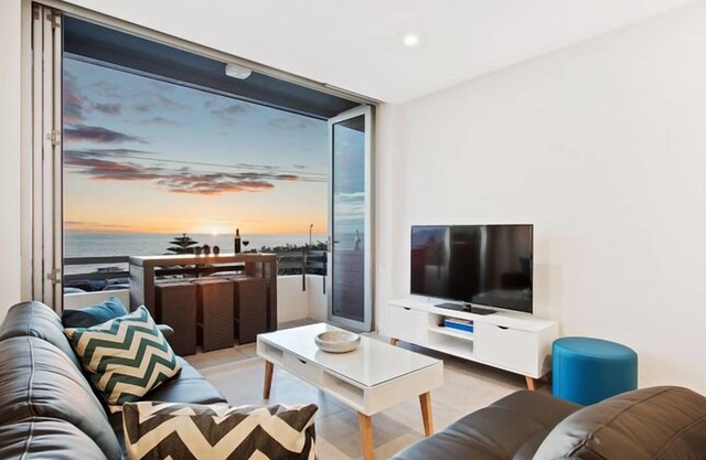 Appartement Belle Vista face à la plage absolue w / WiFi gratuit