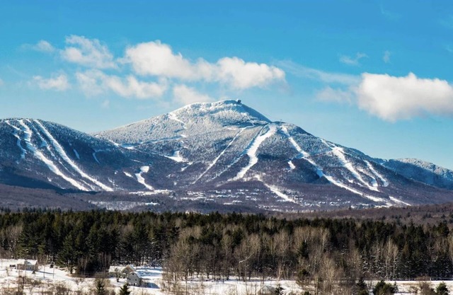 Belle Vista Ski Lodge at Jay Peak