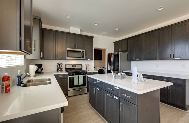 Bellemont Family Home w/Yard - Hike, Ski, Explore