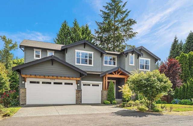 Bellevue DT Luxurious 5BR Mansion| Walk to QFC