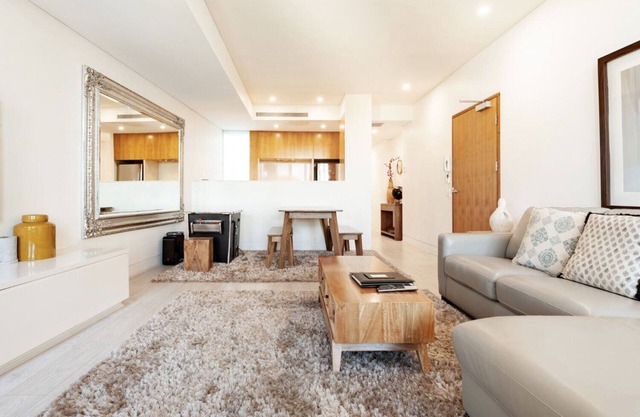 Bellevue Hill Designer, Beaches, City & Views