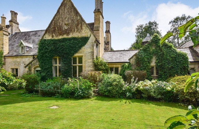 Bellhouse, Nailsworth, Cotswolds - capacité 8 personnes dans 4 chambres