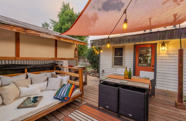 Bellvue Cottonwood Hideaway: Adventure & Calm Near Fort Collins!