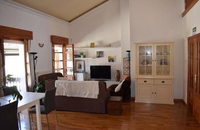 BELMECHER APARTMENT. DUPLEX SPACIEUX ET LUMINEUX