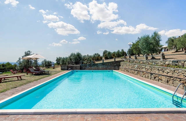 Maison de vacances confortable avec piscine
