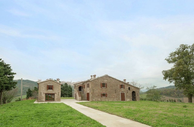 Appartement spacieux à Modigliana avec Barbecue
