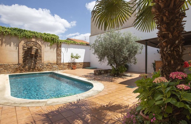 Maison de vacances avec patio et piscine privée