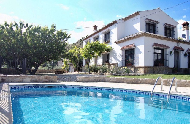 Gîte confortable à Antequera avec piscine