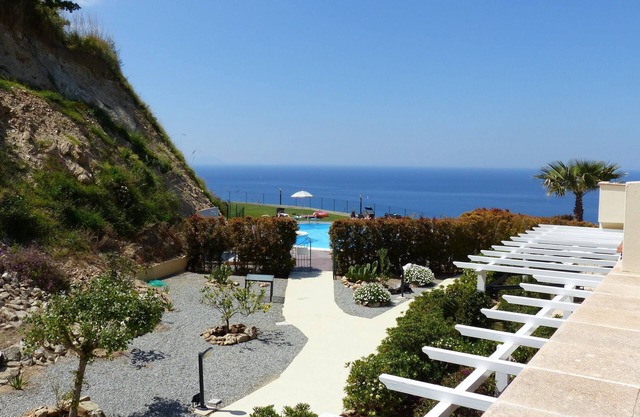 Belvilla by Oyo Chic Apartment in Parghelia Italy