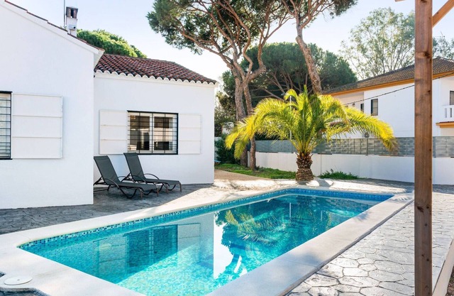 Maison de vacances à Isla Cristina avec piscine privée