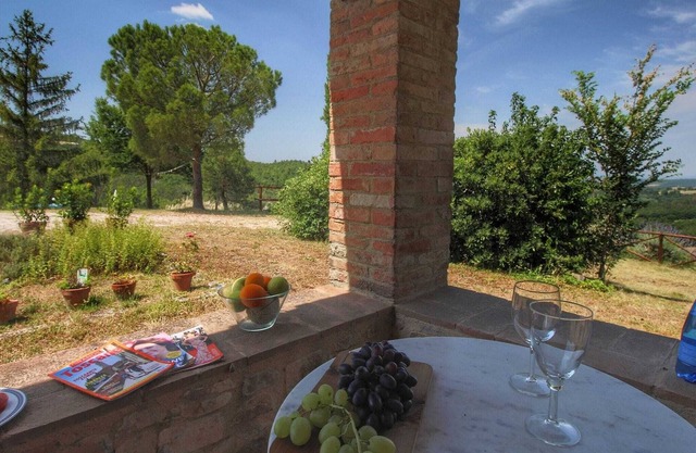 Elégante maison en Toscane avec vue sur le lac