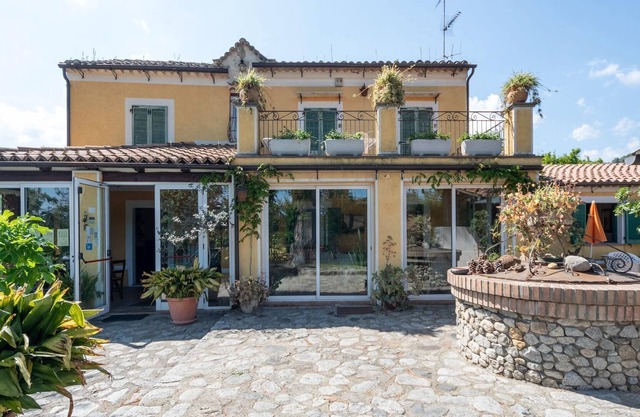 Maison de vacances moderne à Guardavalle, près du lac