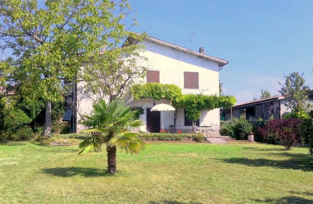 Maison de vacances à Pastrengo avec jardin, terrasse et barbecue