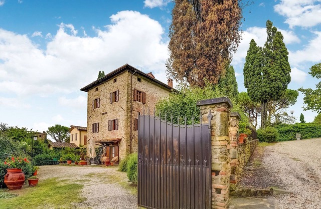 Maison de vacances accueillante avec piscine à Le Ville