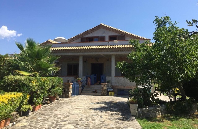 A really cute and tasteful apartment just 200 meters from the sandy beach.