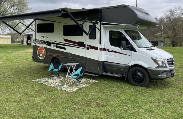 Spanker Bike Camp RV Deluxe