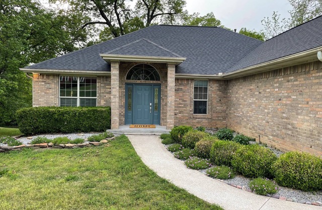 Bentonville, Bikes and Brews House on Coler Bike Trail-- 3 bedroom, 2 bath