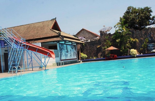 Berlian Abadi Hotel By Sinergi