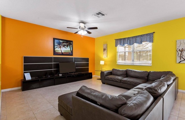 PROMOTIONS DISPO - Crystal Cove # 1 - 7 Lit 5 Bath Pool Villa