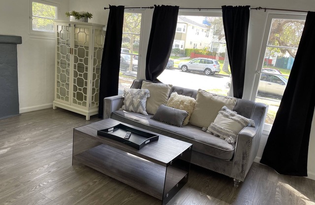 Best location beautiful spacious business/pleasure