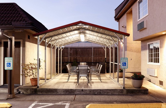 Best Lynnwood Inn