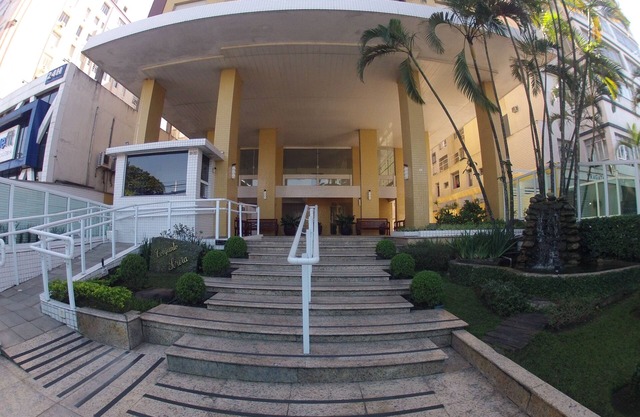 Meilleur point de la Gonzaga, bâtiment face à la mer, garage privé, 3 centres commerciaux ...