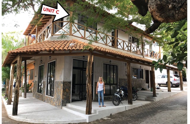 Découvrez une propriété au-delà de comparer! # 20 Calle Sonora, Unité C